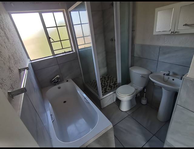 2 BEDROOM APARTMENT FOR SALE IN KENLEAF
